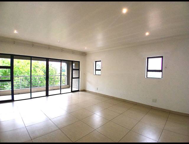 4 BEDROOM GOLF ESTATE FOR SALE IN BLUE VALLEY GOLF ESTATE
